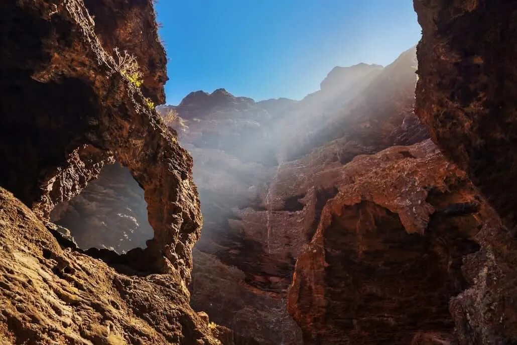 vista desde el fondo del barranco de masca
