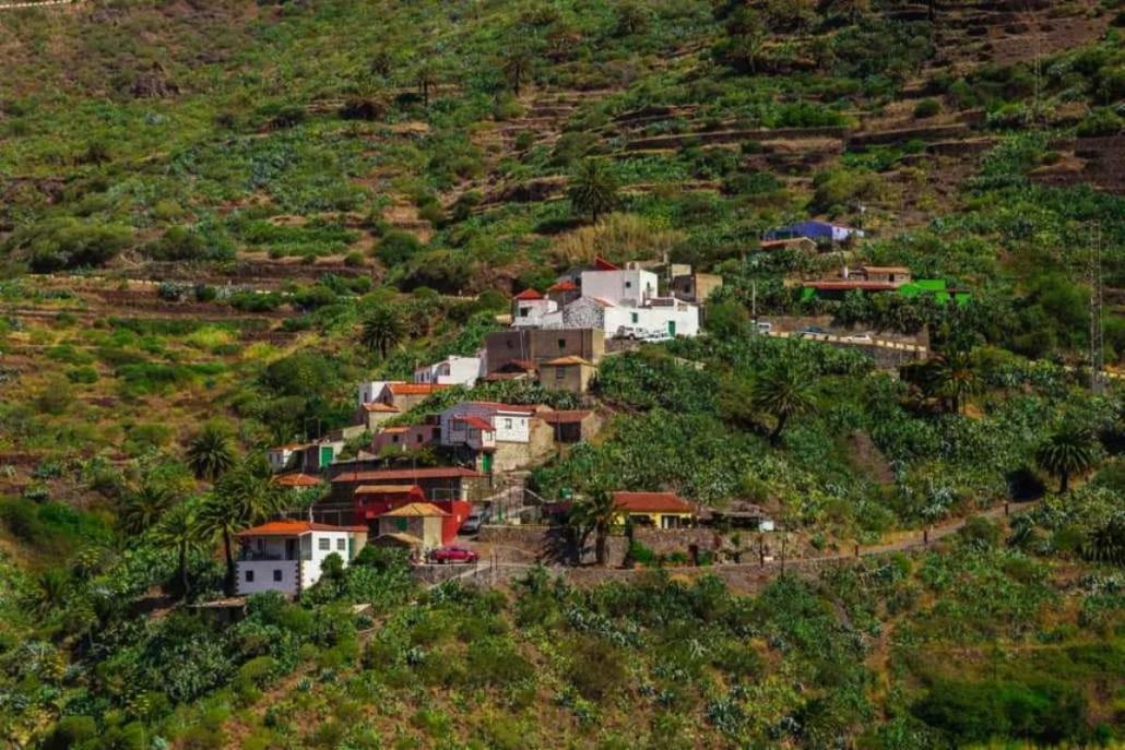 2 hoteles cerca de masca