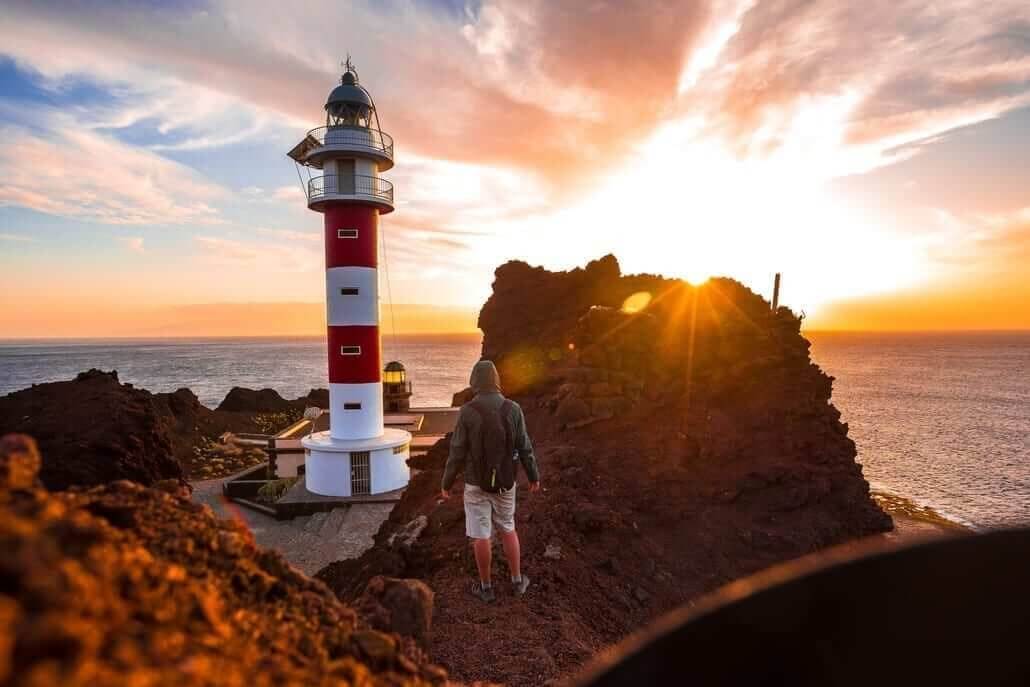 Faro de punta de Teno que ver en tenerife
